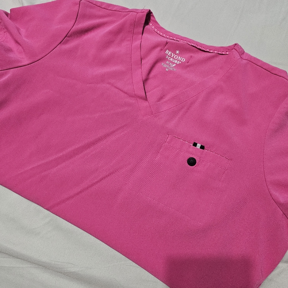 Scrub set - Picture 2 of 4